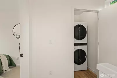 12037 C Fremont Avenue N #3, Seattle, WA 98133 - Photo 10