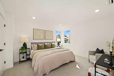 12037 C Fremont Avenue N #3, Seattle, WA 98133 - Photo 6