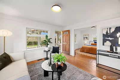 7813 46th Avenue S, Seattle, WA 98118 - Photo 4