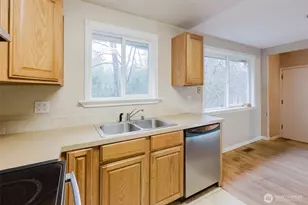 1540 Puget Dr E, Port Orchard, WA 98366 - Photo 10