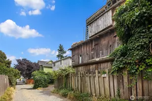 652 NW 85th St, Seattle, WA 98117 - Photo 6