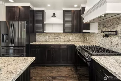 2808 Kennewick Place NE, Renton, WA 98056 - Photo 14