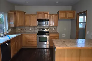 1006 Cathleen St, Port Angeles, WA 98363 - Photo 8