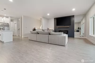 138 Blackfish Court, Bremerton, WA 98310 - Photo 6