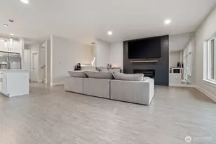 138 Blackfish Ct, Bremerton, WA 98310 - Photo 6