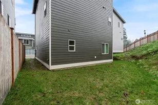 138 Blackfish Ct, Bremerton, WA 98310 - Photo 30