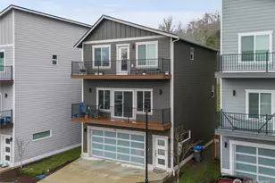 138 Blackfish Ct, Bremerton, WA 98310 - Photo 1