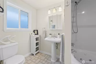 4565 43rd Street NE, Tacoma, WA 98422 - Photo 22