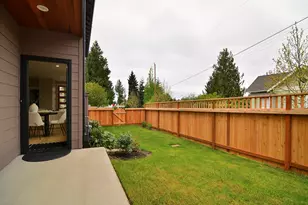 10202 44th Ave SW, Seattle, WA 98146 - Photo 38