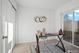 11211 Greenwood Ave N, Seattle, WA 98133 - Photo 6