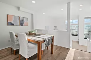 11211 Greenwood Ave N, Seattle, WA 98133 - Photo 8