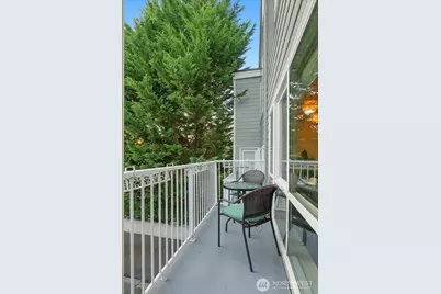 6816 NE 153rd Place #F, Kenmore, WA 98028 - Photo 12