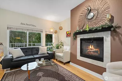 6816 NE 153rd Place #F, Kenmore, WA 98028 - Photo 4