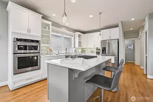 217 9th Ave S, Edmonds, WA 98020 - Photo 6