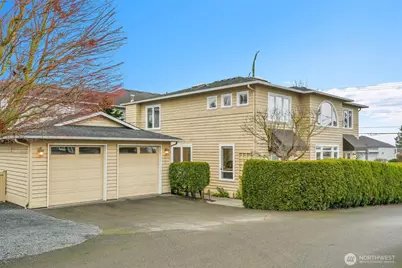 217 9th Avenue S, Edmonds, WA 98020 - Photo 2