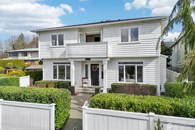 217 9th Avenue S, Edmonds, WA 98020 - Photo 1