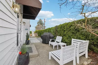 217 9th Avenue S, Edmonds, WA 98020 - Photo 30