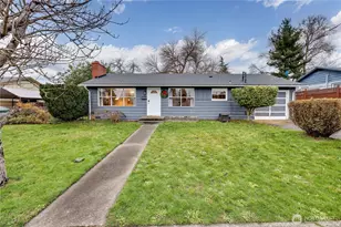 944 E 31st St, Bremerton, WA 98310 - Photo 4