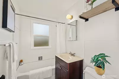 5114 46th Avenue S, Seattle, WA 98118 - Photo 10