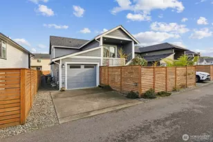 18952 132nd St E, Bonney Lake, WA 98391 - Photo 16