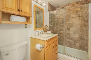 13514 NE 36th Ave, Seattle, WA 98125 - Photo 12