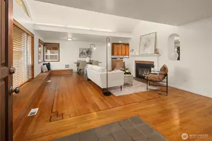 13514 NE 36th Ave, Seattle, WA 98125 - Photo 4