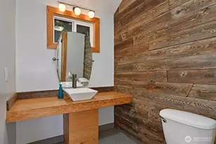 4729 Mount View Dr S, Seattle, WA 98108 - Photo 16