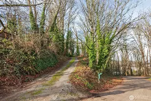 4729 Mount View Dr S, Seattle, WA 98108 - Photo 6