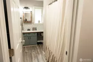 132 Coyote Ln, Castle Rock, WA 98611 - Photo 12