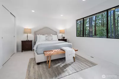 22013 SE 33rd Street, Sammamish, WA 98075 - Photo 18