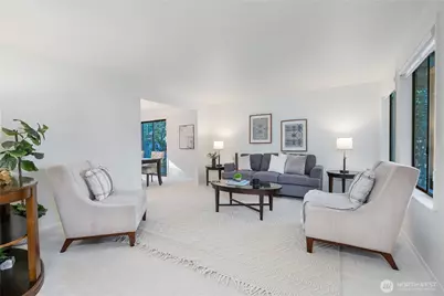 22013 SE 33rd Street, Sammamish, WA 98075 - Photo 4