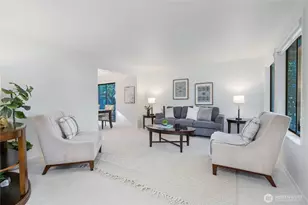 22013 SE 33rd St, Sammamish, WA 98075 - Photo 4