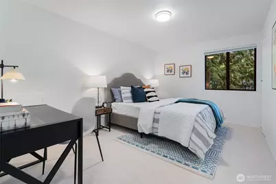 22013 SE 33rd Street, Sammamish, WA 98075 - Photo 22