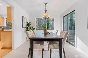 22013 SE 33rd St, Sammamish, WA 98075 - Photo 8