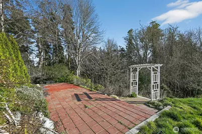 844 Holbeck Drive, Camano Island, WA 98282 - Photo 18