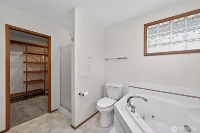 844 Holbeck Drive, Camano Island, WA 98282 - Photo 10