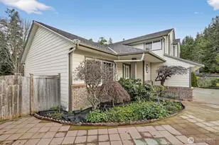 844 Holbeck Dr, Camano Island, WA 98282 - Photo 4