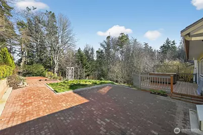 844 Holbeck Drive, Camano Island, WA 98282 - Photo 20