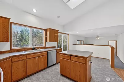 844 Holbeck Drive, Camano Island, WA 98282 - Photo 8