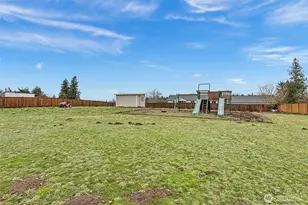 8113 214th Ave E, Bonney Lake, WA 98391 - Photo 26