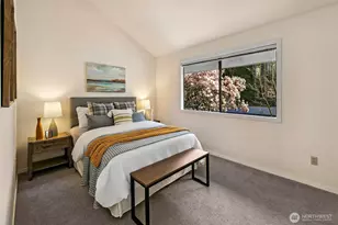 2626 4th Ave N, Seattle, WA 98109 - Photo 16