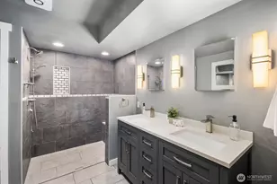 14210 Cascade Dr SE, Snohomish, WA 98296 - Photo 12