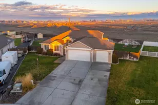 9584 Naples St SE, Moses Lake, WA 98837 - Photo 2
