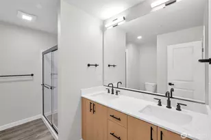 15613 Admiralty Way, Lynnwood, WA 98087 - Photo 10