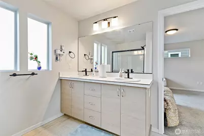 2810 180th Street Ct E, Tacoma, WA 98445 - Photo 20