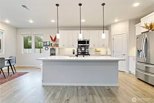 2810 180th St Ct E, Tacoma, WA 98445 - Photo 8