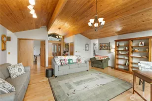 39619 254th Ave SE, Enumclaw, WA 98022 - Photo 10