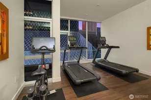 909 5th Ave, Seattle, WA 98164 - Photo 24