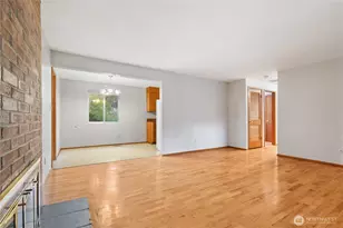 12116 SE 71st St, Newcastle, WA 98056 - Photo 4