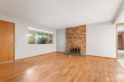 12116 SE 71st Street, Newcastle, WA 98056 - Photo 2